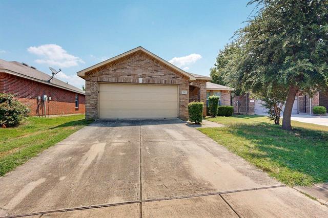 708 Lark Dr in Aubrey, TX - Building Photo - Building Photo