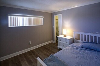 4575 Cove Cir in St. Petersburg, FL - Building Photo - Building Photo