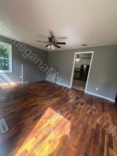 1811 S 5 Mile Rd in Midland, MI - Building Photo - Building Photo