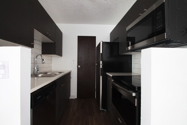 Squire Apartments