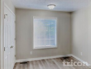 989 Chesire Way in Gallatin, TN - Building Photo - Building Photo