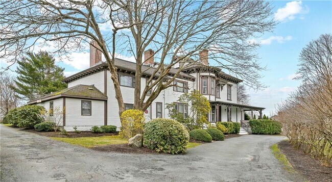 property at 46 Chastellux Ave