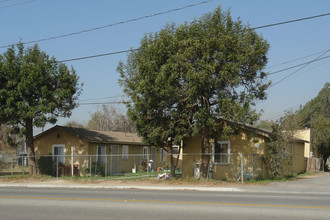 9769-9777 Mission Blvd in Jurupa Valley, CA - Building Photo - Building Photo