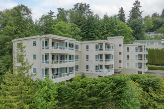 Mercerdale Park in Mercer Island, WA - Building Photo - Building Photo