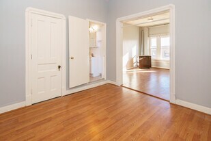 2957 Lyndale Ave S in Minneapolis, MN - Building Photo