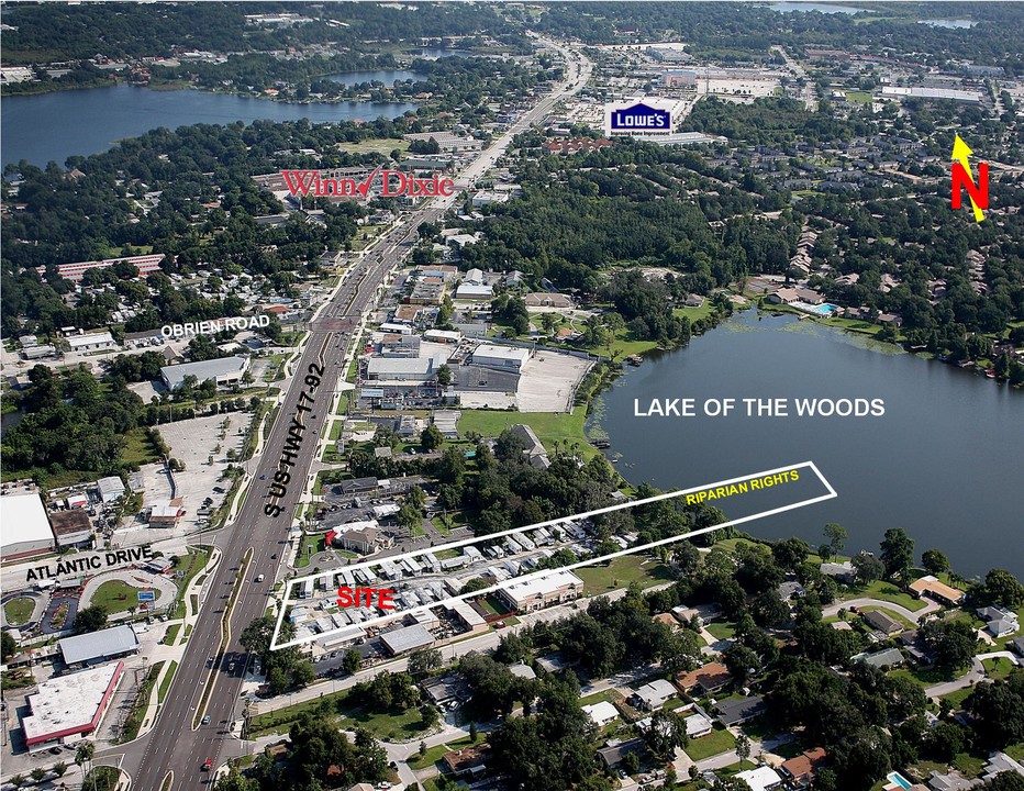 Lake Of The Woods Trailer Park in Maitland, FL - Foto de edificio