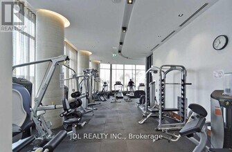 7895 Jane St in Vaughan, ON - Building Photo - Building Photo