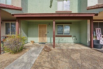 16202 N Desert Sage St in Surprise, AZ - Building Photo - Building Photo