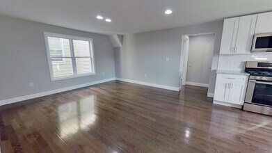 15 Leedsville St in Boston, MA - Building Photo - Building Photo