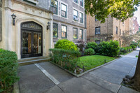 3555 80th St in Jackson Heights, NY - Foto de edificio - Building Photo