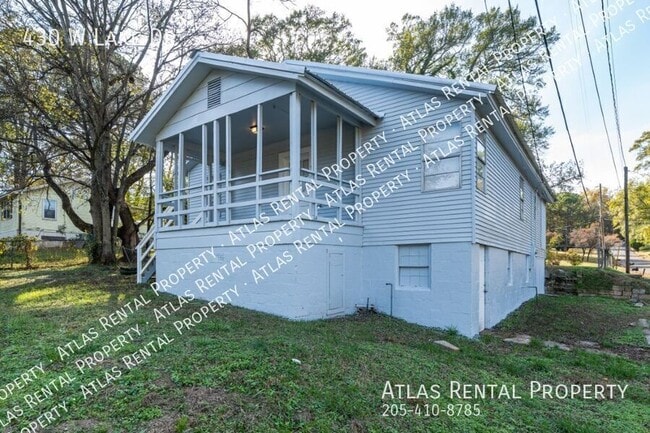 430 W Lake Dr in Bessemer, AL - Building Photo - Building Photo