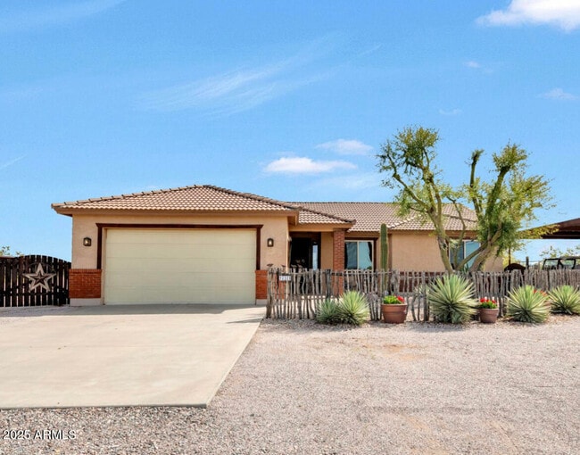 property at 12329 N Curtis Ln