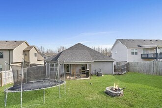 1379 Freedom Dr in Clarksville, TN - Building Photo - Building Photo