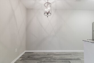 105 Willwood Dr in Willis, TX - Building Photo - Building Photo