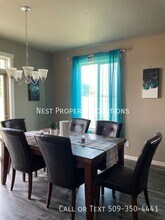 1111 Hilltop Ave NE in Quincy, WA - Building Photo - Building Photo