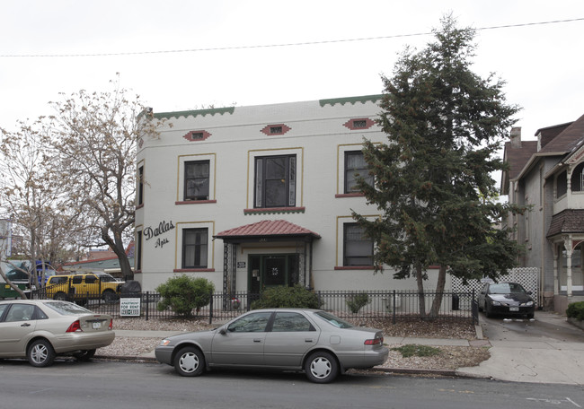 Dallas Apartments in Denver, CO - Foto de edificio - Building Photo