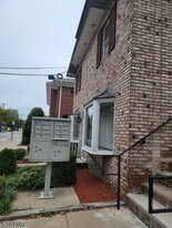 195 3rd Ave in Westwood, NJ - Building Photo
