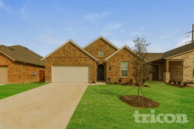 property at 8204 Brookhaven Dr