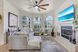 533 SE 21st Ave in Cape Coral, FL - Building Photo