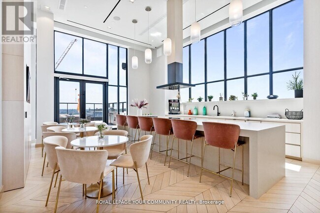 200 Redpath Ave in Toronto, ON - Building Photo - Building Photo