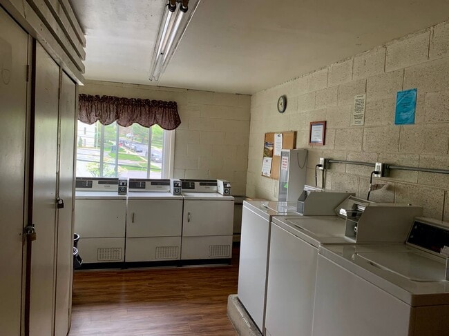 Parkwoode II in Ridley Park, PA - Building Photo - Building Photo