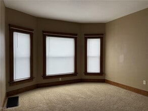 404 3rd St NW in New Philadelphia, OH - Building Photo - Building Photo