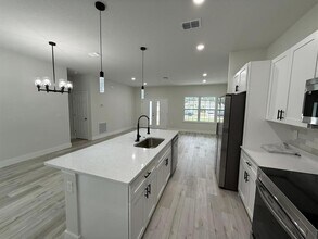 228 W Brimson Pl in Citrus Springs, FL - Building Photo - Building Photo