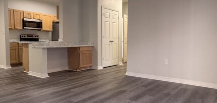 Oxford Point in Gulfport, MS - Building Photo - Building Photo