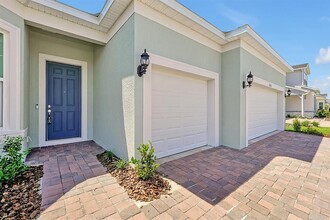 8322 Pk Clf Wy in Orlando, FL - Building Photo - Building Photo