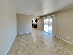 2181 E Concorda Dr in Tempe, AZ - Building Photo - Building Photo