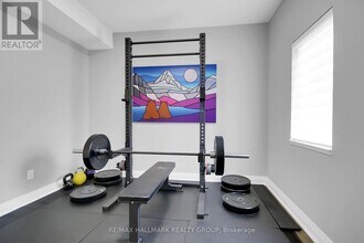 65 Pinhey St in Ottawa, ON - Building Photo - Building Photo