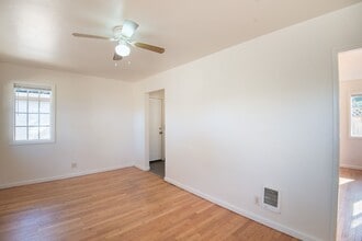 520 19th St NE in Salem, OR - Building Photo - Building Photo