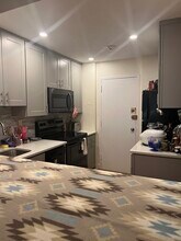 28 Pond St, Unit 23 in Boston, MA - Building Photo - Building Photo