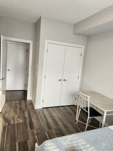 8 Sage Hill Terr NW in Calgary, AB - Building Photo - Building Photo