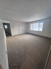 3442 Hurst Rd in North Pole, AK - Building Photo - Building Photo