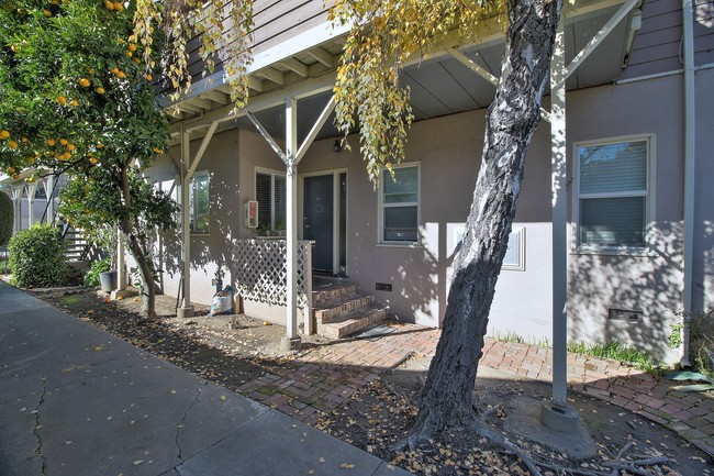 224 S Idaho St in San Mateo, CA - Building Photo - Building Photo