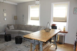 131 Main St, Unit 509 in Burlington, VT - Foto de edificio - Building Photo