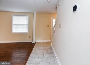 8100 Irwell Ct in Gaithersburg, MD - Building Photo - Building Photo