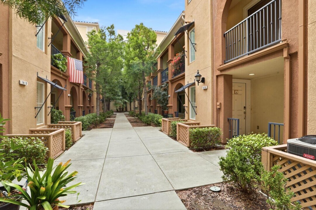 1418 Allegado Alley in San Jose, CA - Building Photo