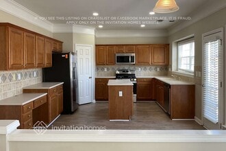 11533 Twickham Ct in Suwanee, GA - Foto de edificio - Building Photo