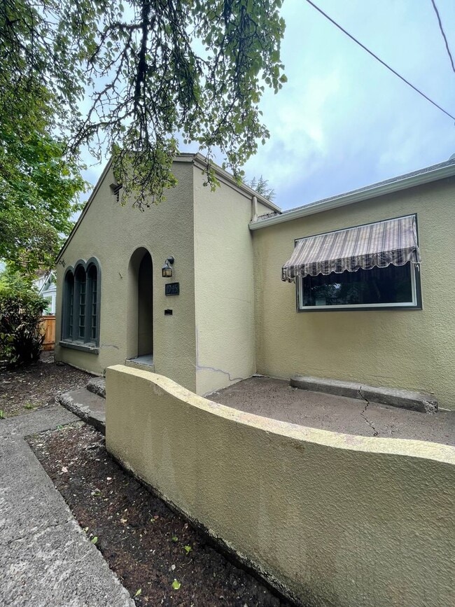 1945 High St SE in Salem, OR - Building Photo - Building Photo