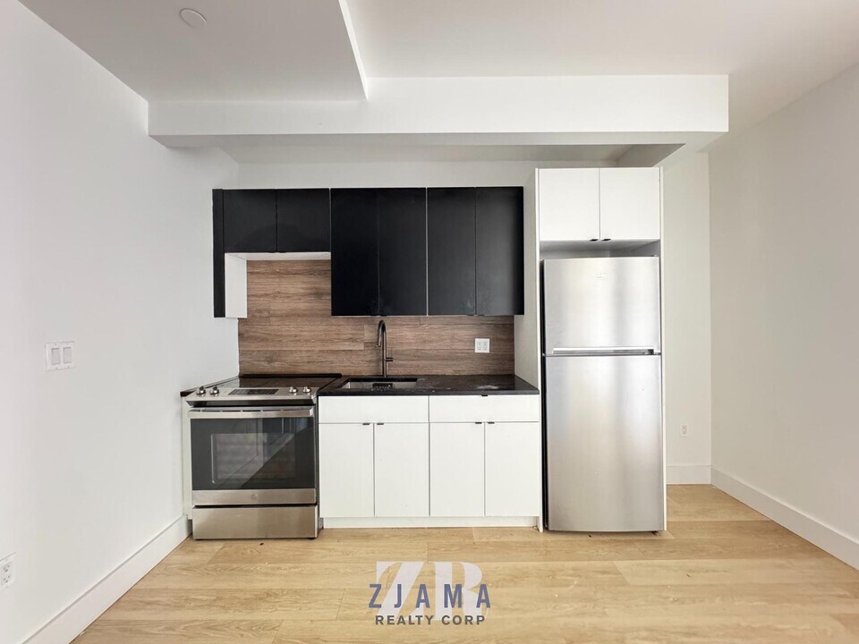 1629 Brooklyn Ave in Brooklyn, NY - Building Photo