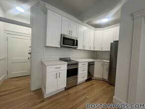 26 Hemenway St, Unit 1 in Boston, MA - Building Photo - Building Photo