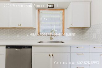 4926 Manderson St in Omaha, NE - Building Photo - Building Photo