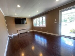 130 Melrose Terrace in Linden, NJ - Building Photo - Building Photo