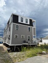 57 Railroad Ave, Unit Salisbury Winter Rental in Salisbury, MA - Building Photo