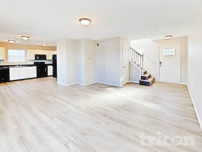 9340 W Dockside Cir in Pendleton, IN - Building Photo - Building Photo