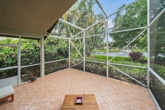 6866 Briarlake Cir in West Palm Beach, FL - Foto de edificio - Building Photo