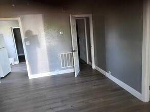 720 47th St in West Palm Beach, FL - Building Photo - Building Photo