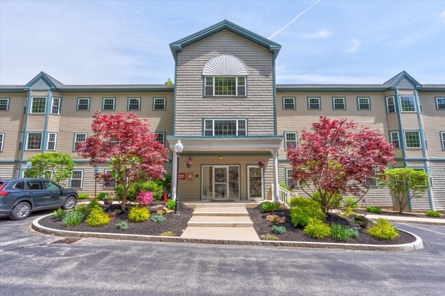 property at 3 Country Club Dr